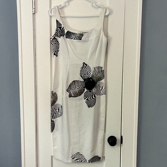 Tomaso Stefanelli Dresses & Skirts - Tomaso Stefanelli midi dress size 42 (US size 6) designer large floral print